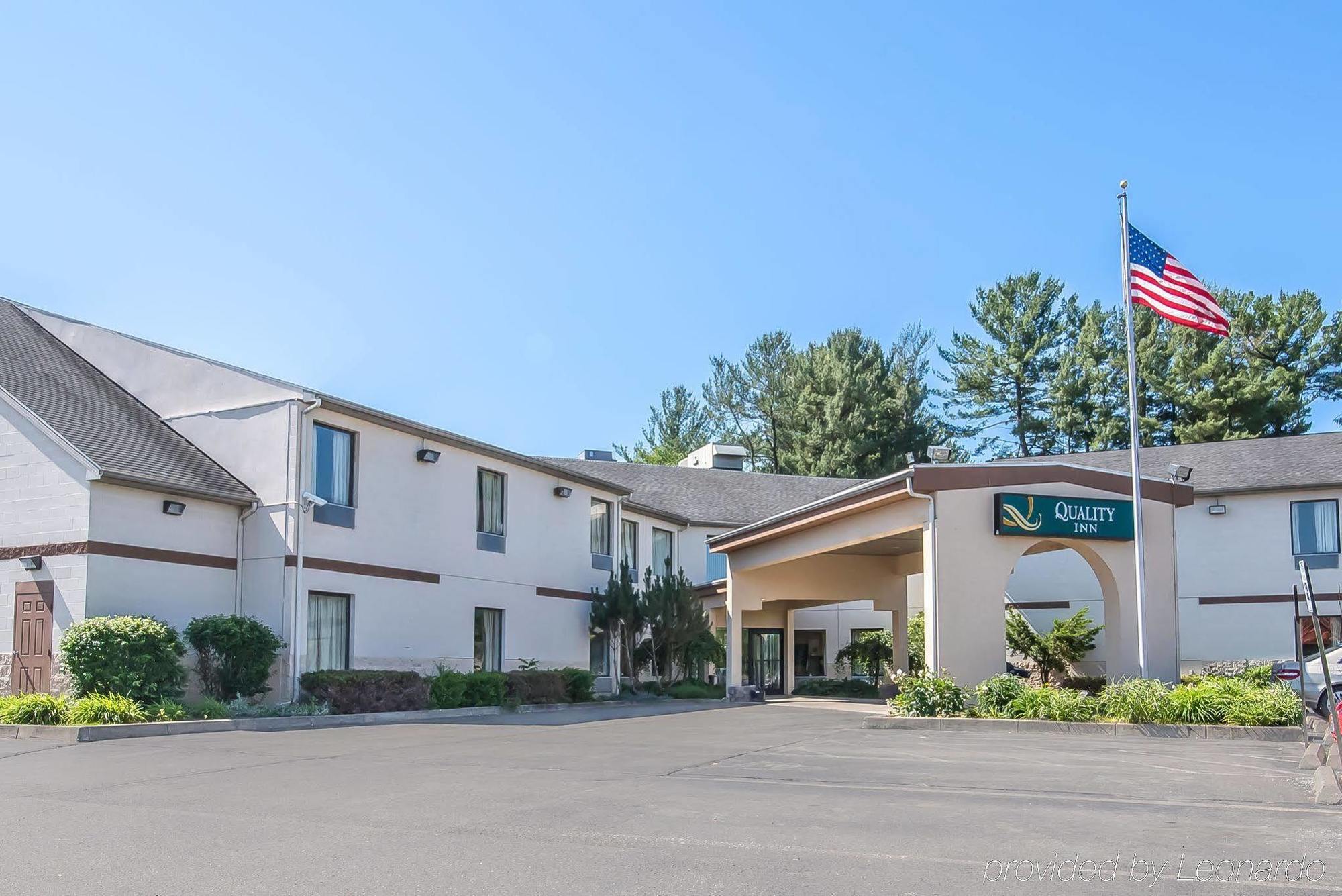 Quality Inn Binghamton West Apalachin Exteriör bild